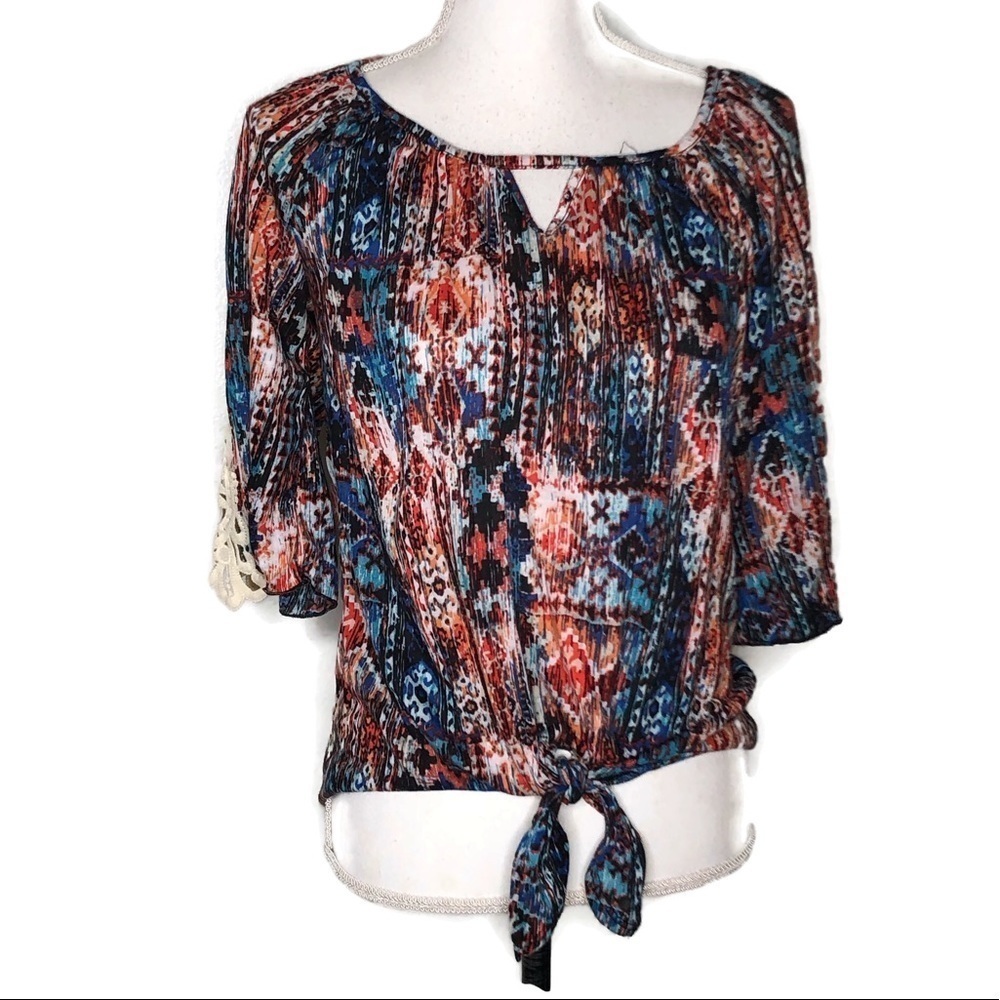 French Laundry woman’s top. Tie in front.  Size S